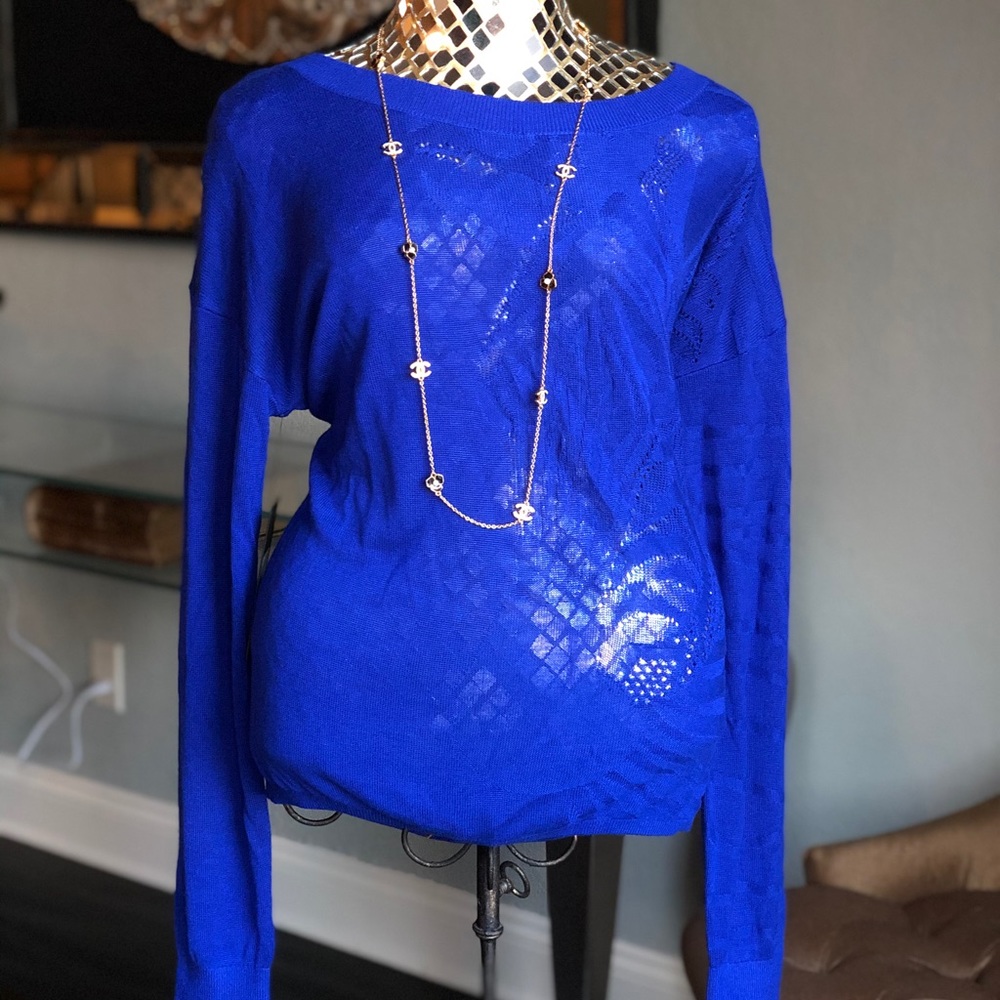 Marciano blue top